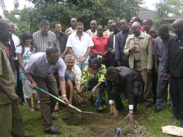 Prof. Wangari Maathai, Director WMI Prof. S. G. Kiama planting a tree on the occasion of WMI SP workshop held in Naivasha