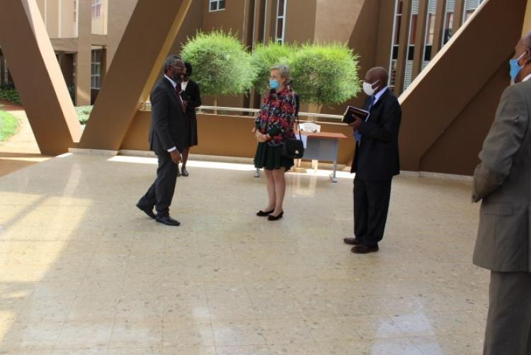 The Director, WMI receiving the Vice Chancellor, Prof. Stephen Kiama, when he arrived at the Wangari Maathai Institute for Peace and Environmental Studies. With him is the Head of Mission, Embassy of Portugal in Kenya, Ms. Luisa Fragoso. Also present to his left is the Principal, College of Agriculture and Veterinary Sciences, Prof. Rose Nyikal and to his right, is the Principal, College of Humanities and Social Sciences, Prof. Mohamed Jama